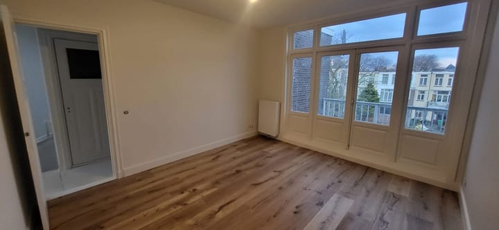 Foto 25 van Van Boetzelaerlaan 45