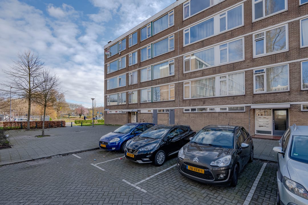 Foto 22 van Menno ter Braakstraat 59