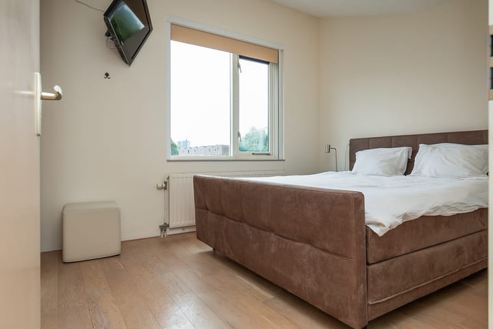 Foto 24 van Haya van Somerensingel 109