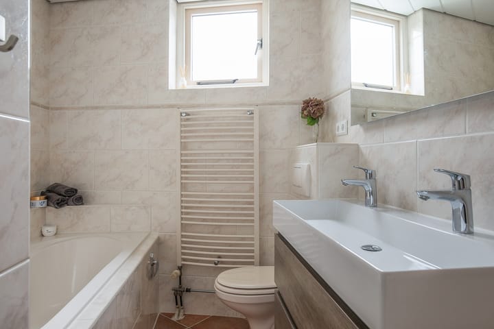 Foto 29 van Haya van Somerensingel 109