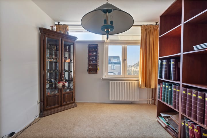 Foto 20 van Burg Henrylaan 60