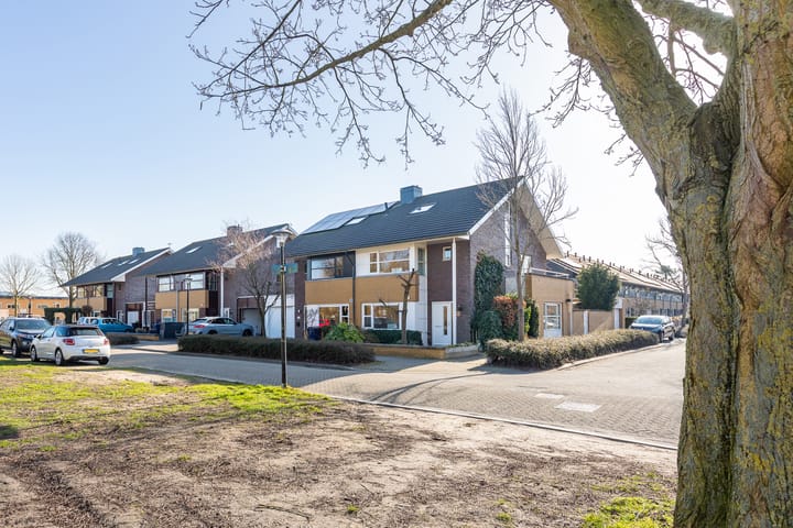 Foto 8 van Herfststraat 6