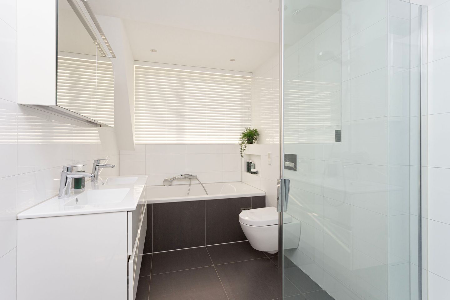 Photo 25 of Valkenkamp 595