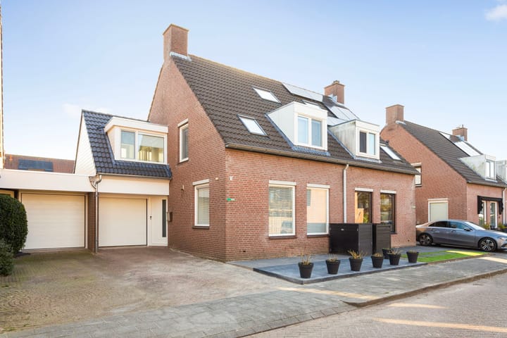 Photo 49 of Valkenkamp 595