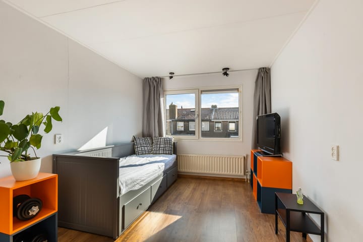 Foto 32 van Nessestraat 54