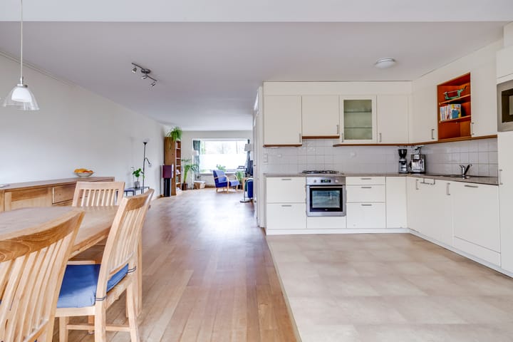 Foto 21 van Vechtensteinlaan 1