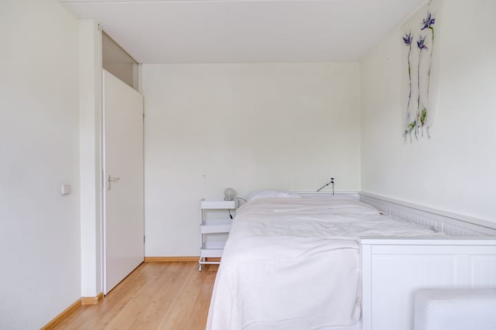 Foto 25 van Vechtensteinlaan 1