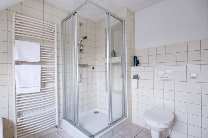 Foto 37 van Vechtensteinlaan 1