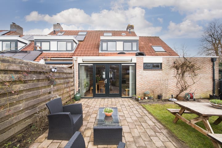 Foto 47 van Vechtensteinlaan 1