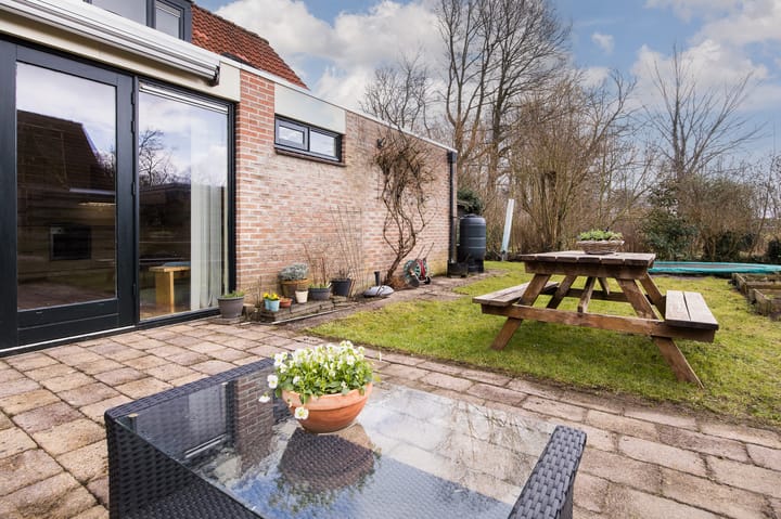 Foto 48 van Vechtensteinlaan 1