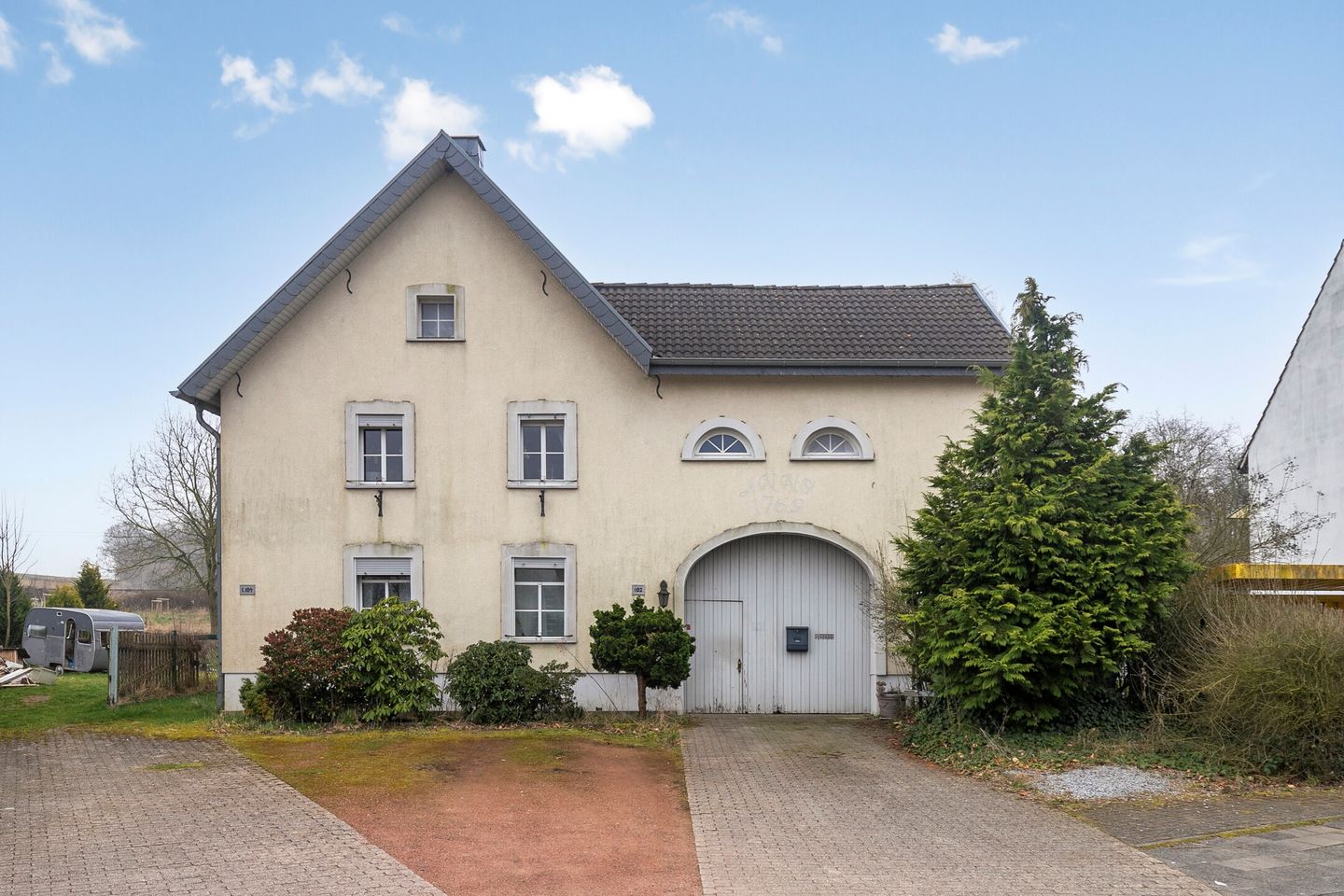 Foto 1 van Jan-von-Werth-Straße 102