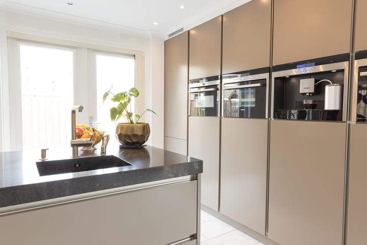 Foto 15 van Burgemeester Overdorpstraat 61