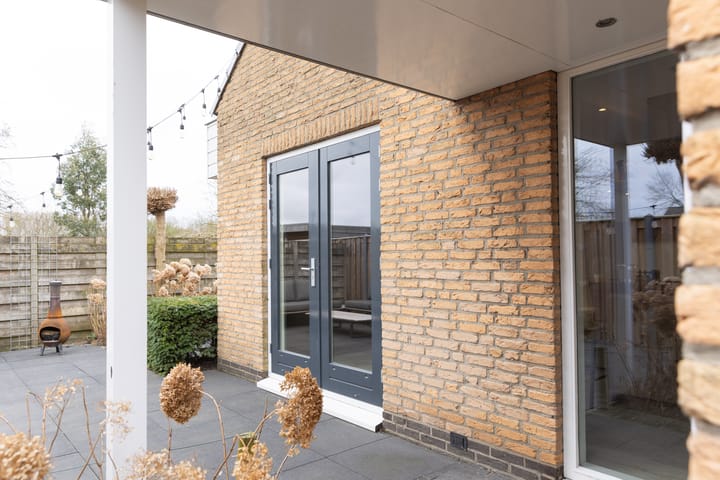 Foto 50 van Burgemeester Overdorpstraat 61