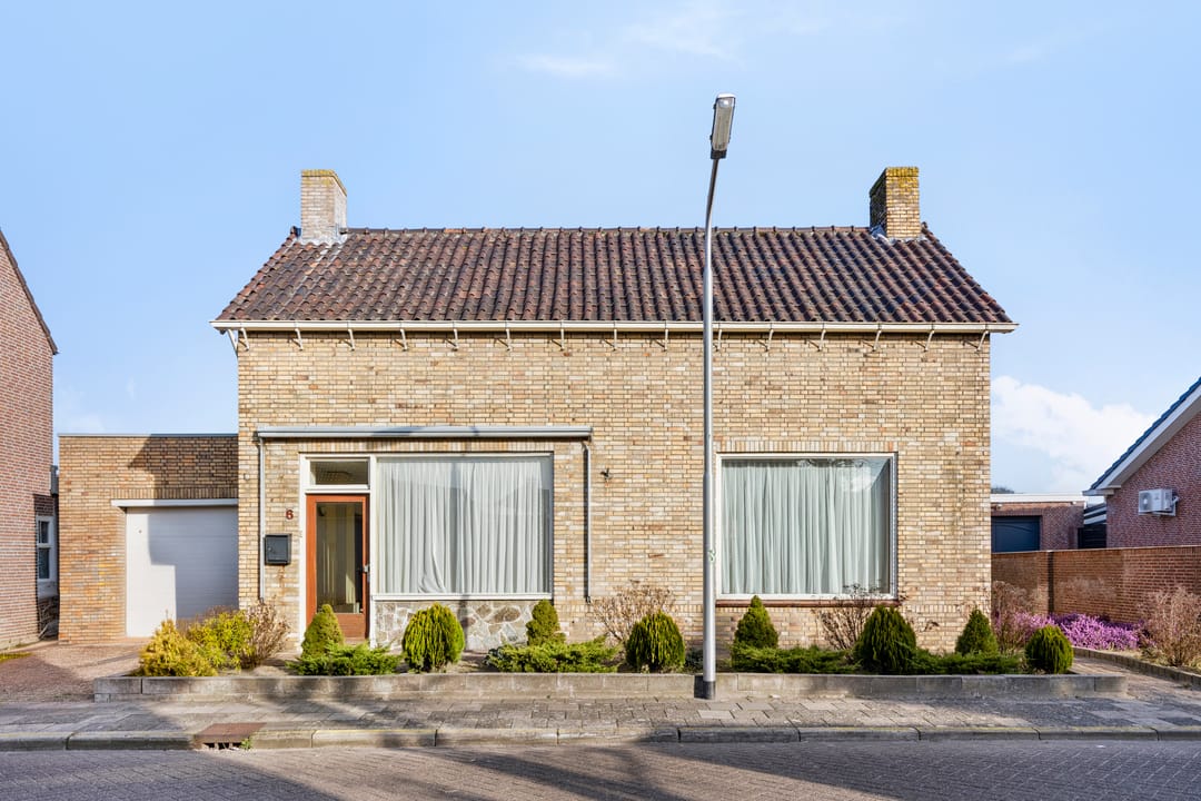 Foto 1 van Dahliastraat 6