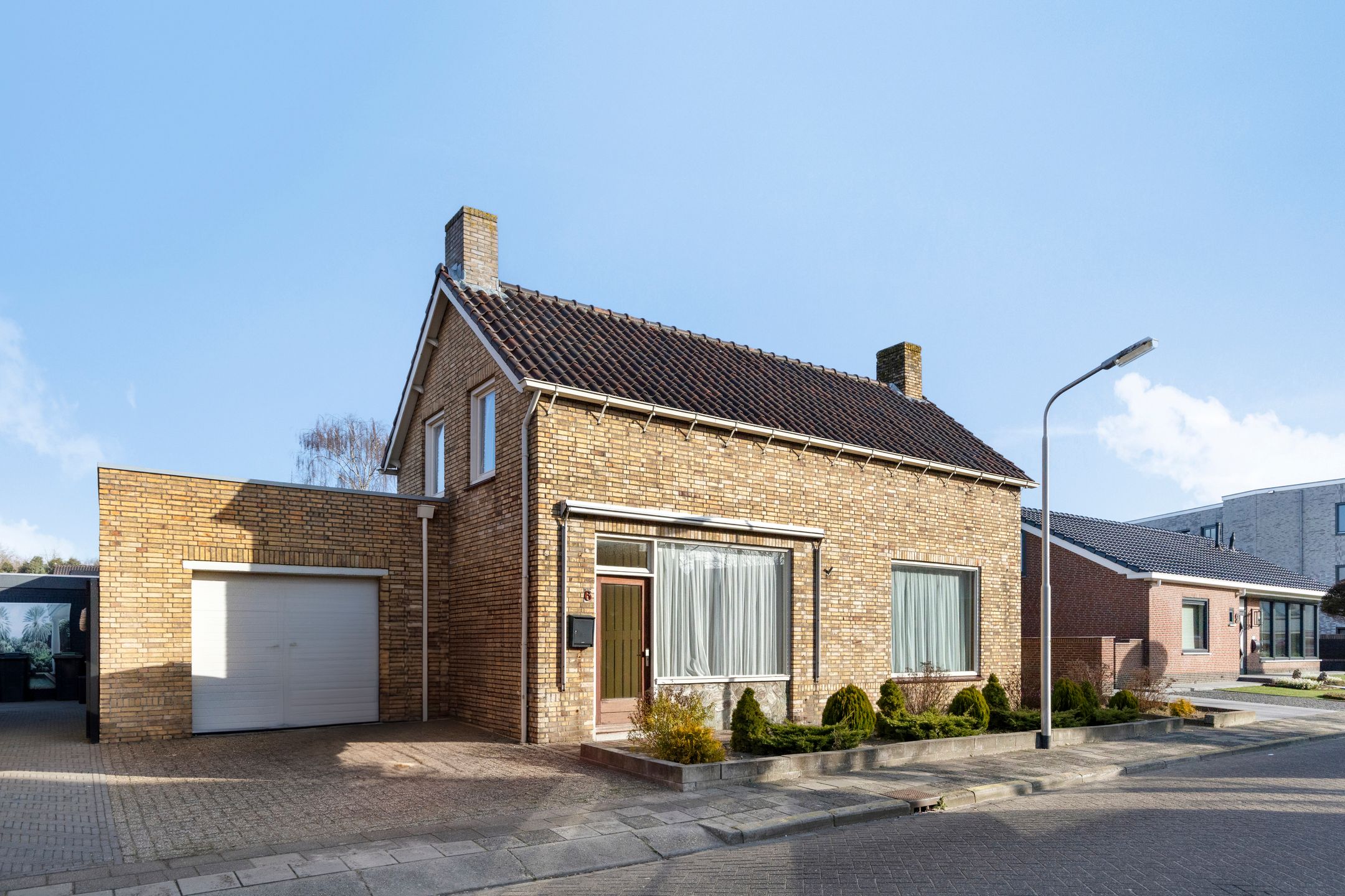 Foto 30 van Dahliastraat 6