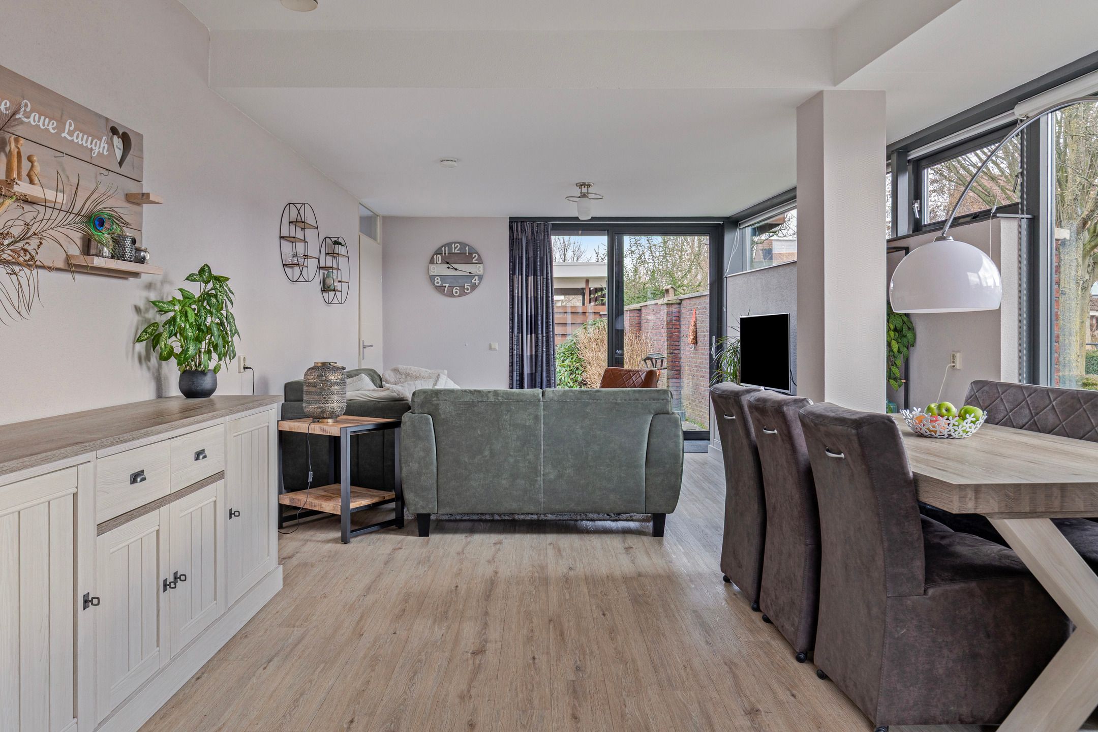 Foto 9 van Moerbeigaarde 21