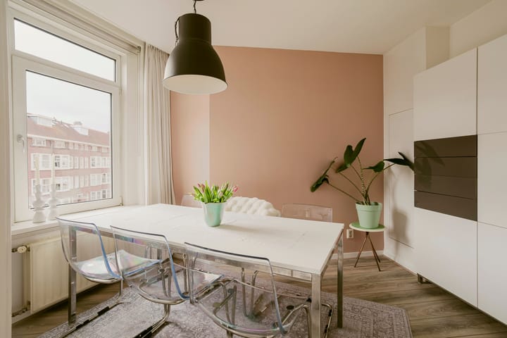 Photo 10 of Sassenheimstraat 54-3