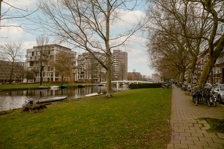 Photo 26 of Sassenheimstraat 54-3