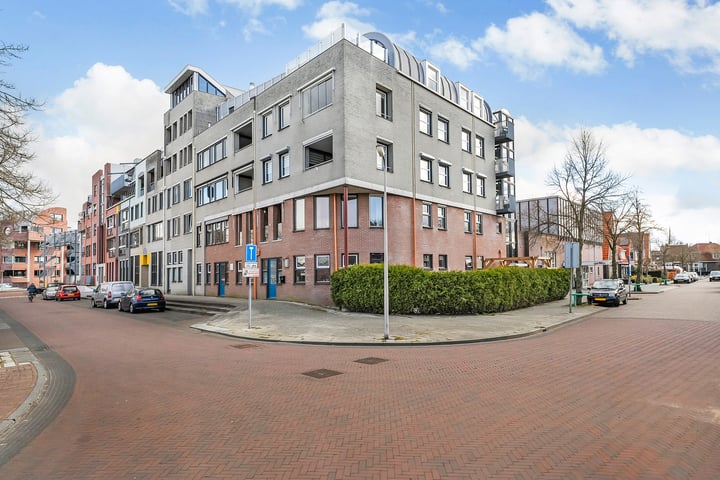Prins Hendrikkade 12