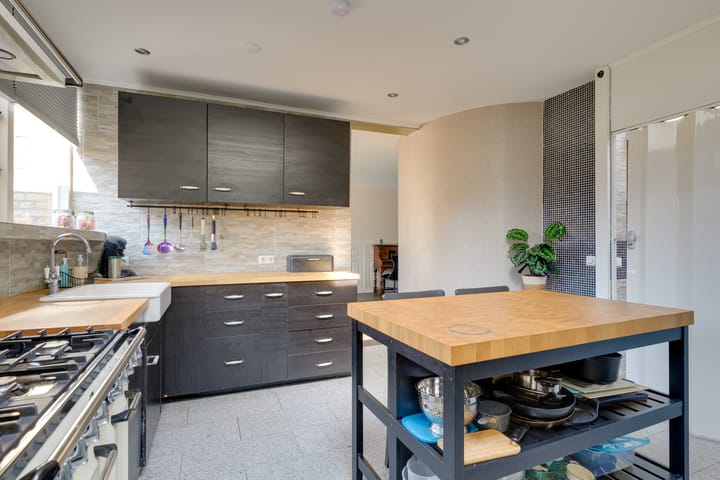 Photo 12 of Baljuw 25