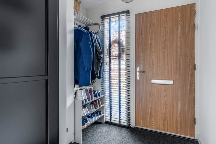 Foto 2 van Poelbos 19