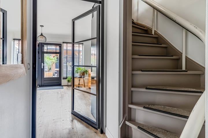 Foto 3 van Poelbos 19