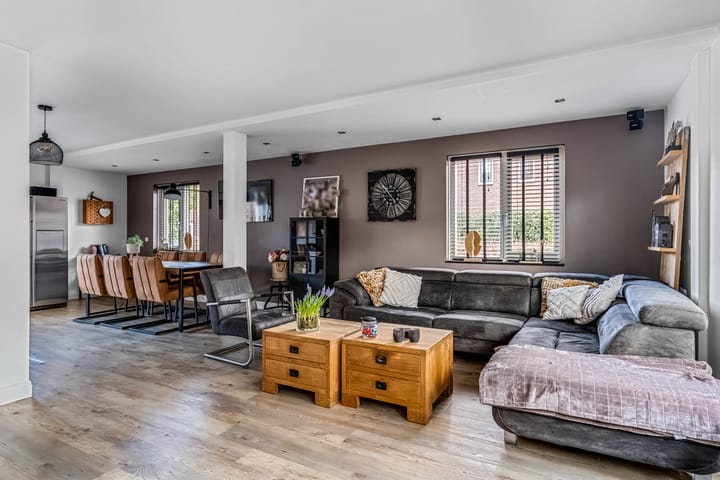 Foto 6 van Poelbos 19