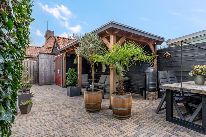 Foto 22 van Poelbos 19