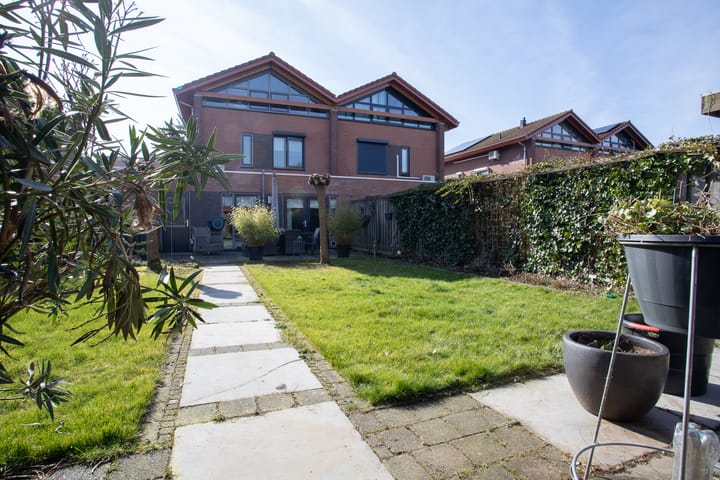 Foto 2 van Avenue 14