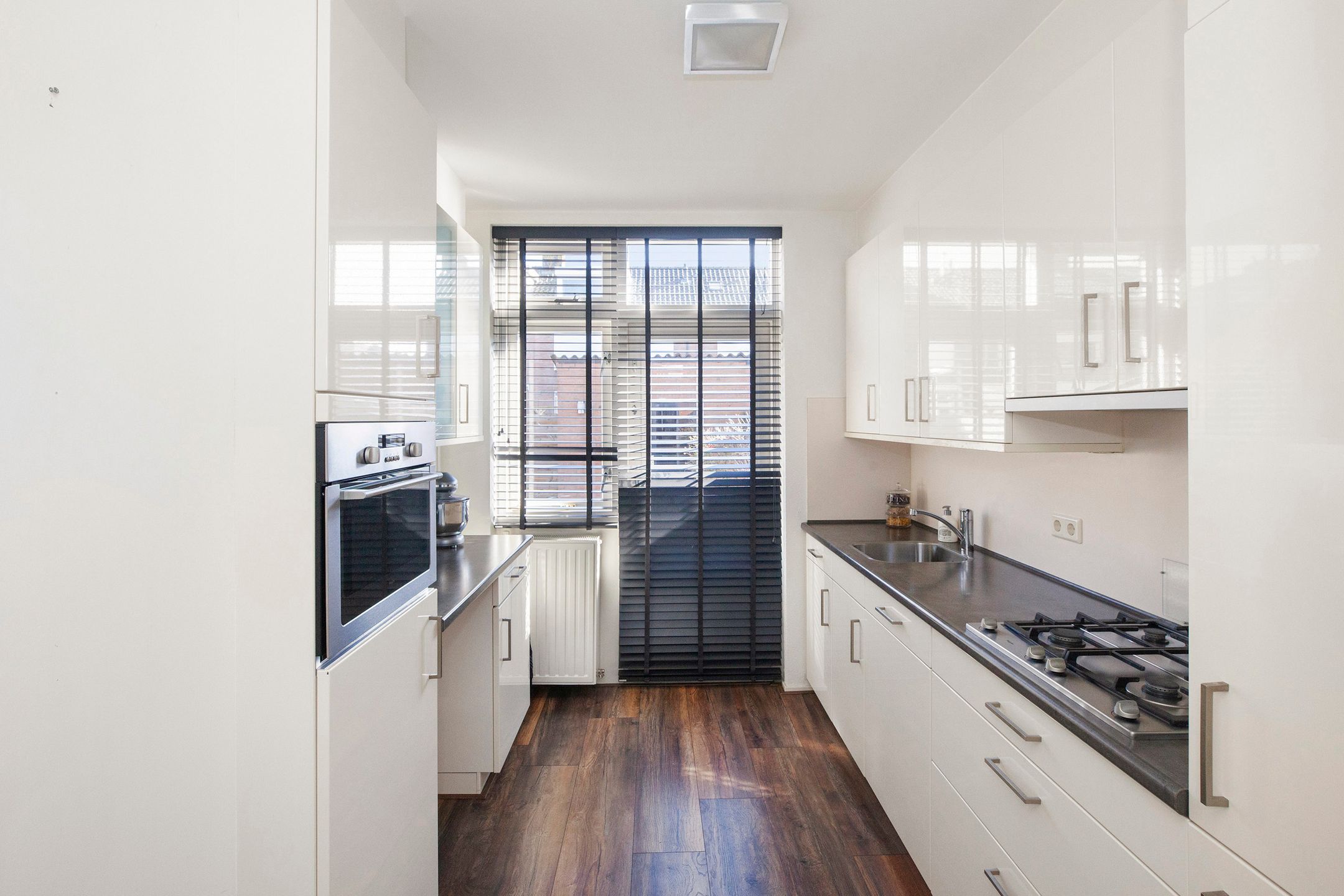 Foto 12 van Burgemeester Dekkingstraat 49