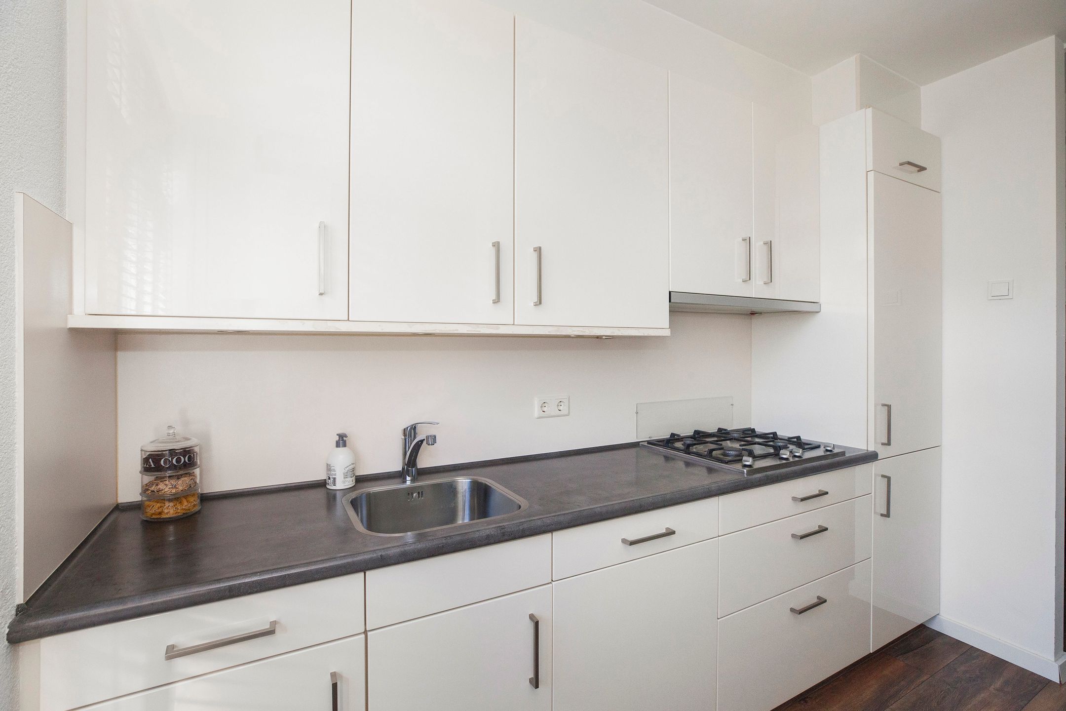 Foto 15 van Burgemeester Dekkingstraat 49