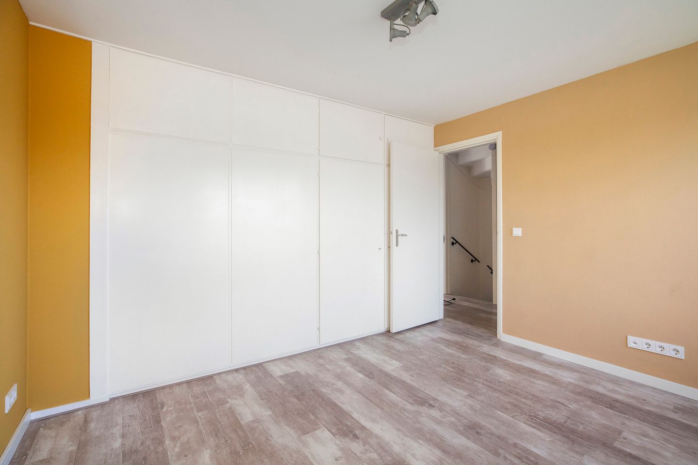 Foto 19 van Burgemeester Dekkingstraat 49