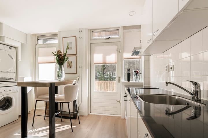 Photo 18 of Karel du Jardinstraat 80-2