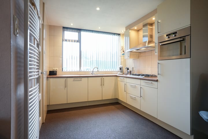 Foto 6 van Broeksittarderweg 179