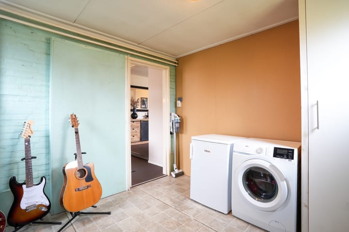 Foto 15 van Broeksittarderweg 179