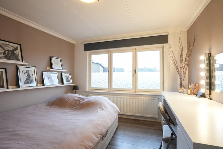 Foto 25 van Broeksittarderweg 179