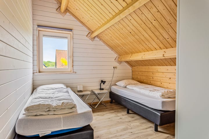 Foto 15 van Westerseweg 3-0043