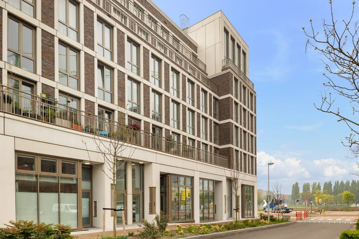 Photo 4 of Madridstraat 24