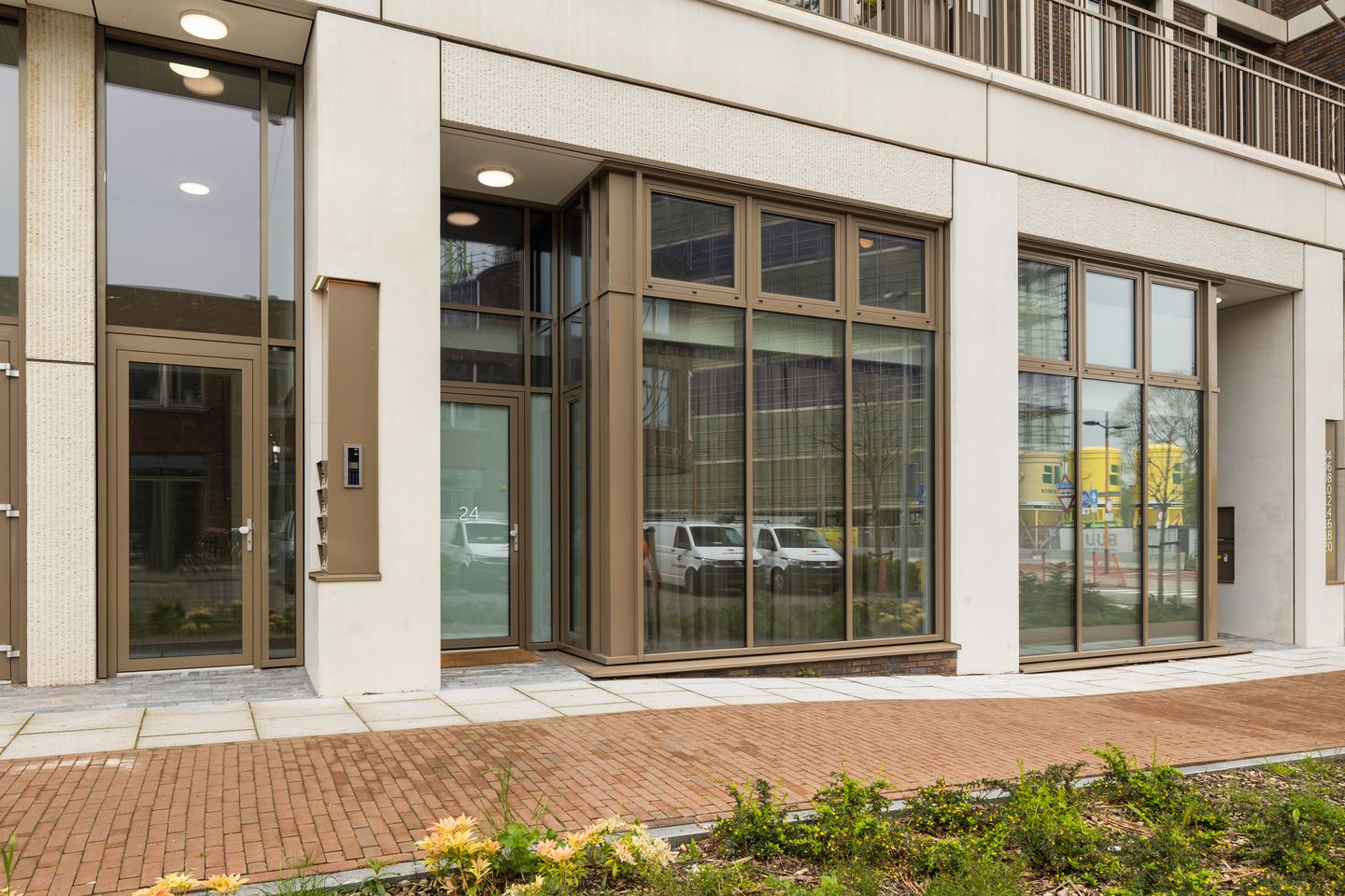 Photo 5 of Madridstraat 24