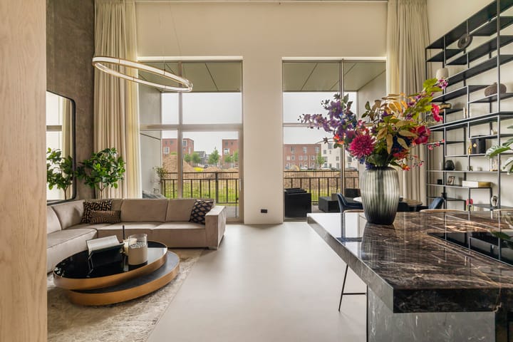 Photo 8 of Madridstraat 24