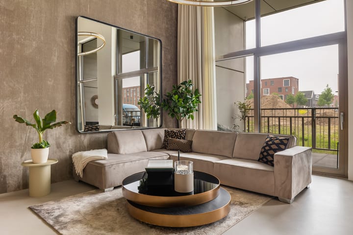 Photo 12 of Madridstraat 24