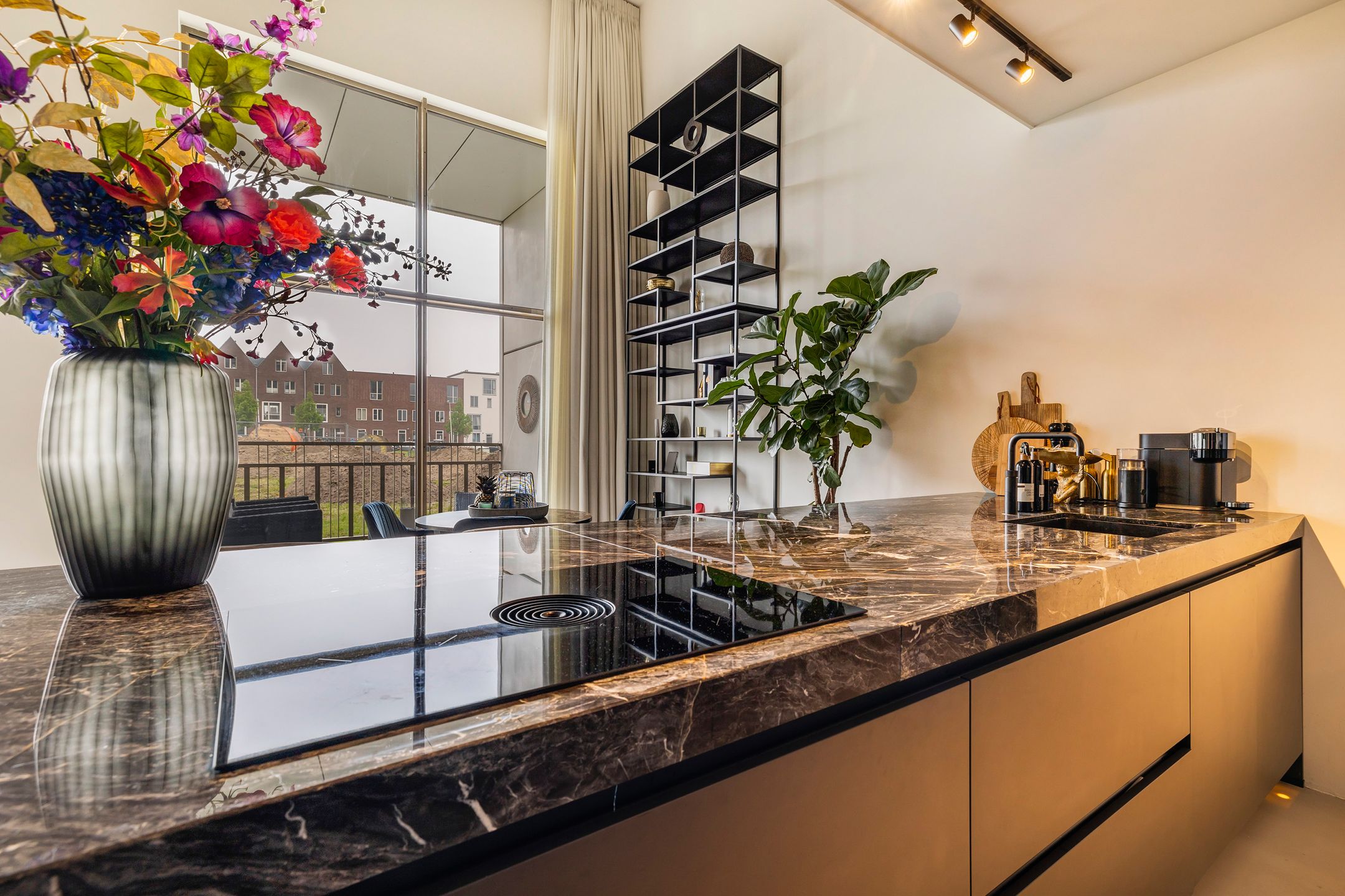 Photo 21 of Madridstraat 24