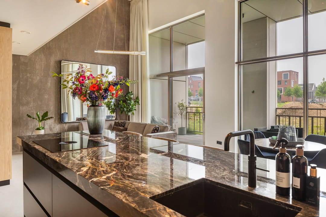 Photo 22 of Madridstraat 24