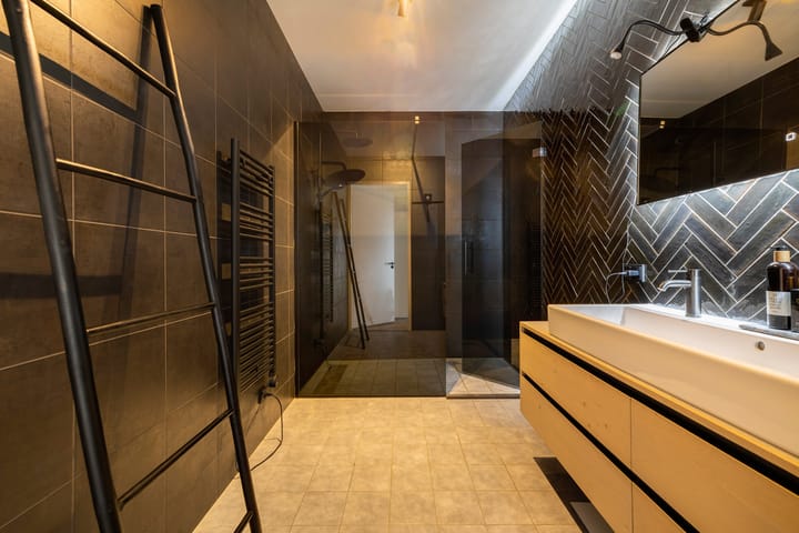 Photo 28 of Madridstraat 24