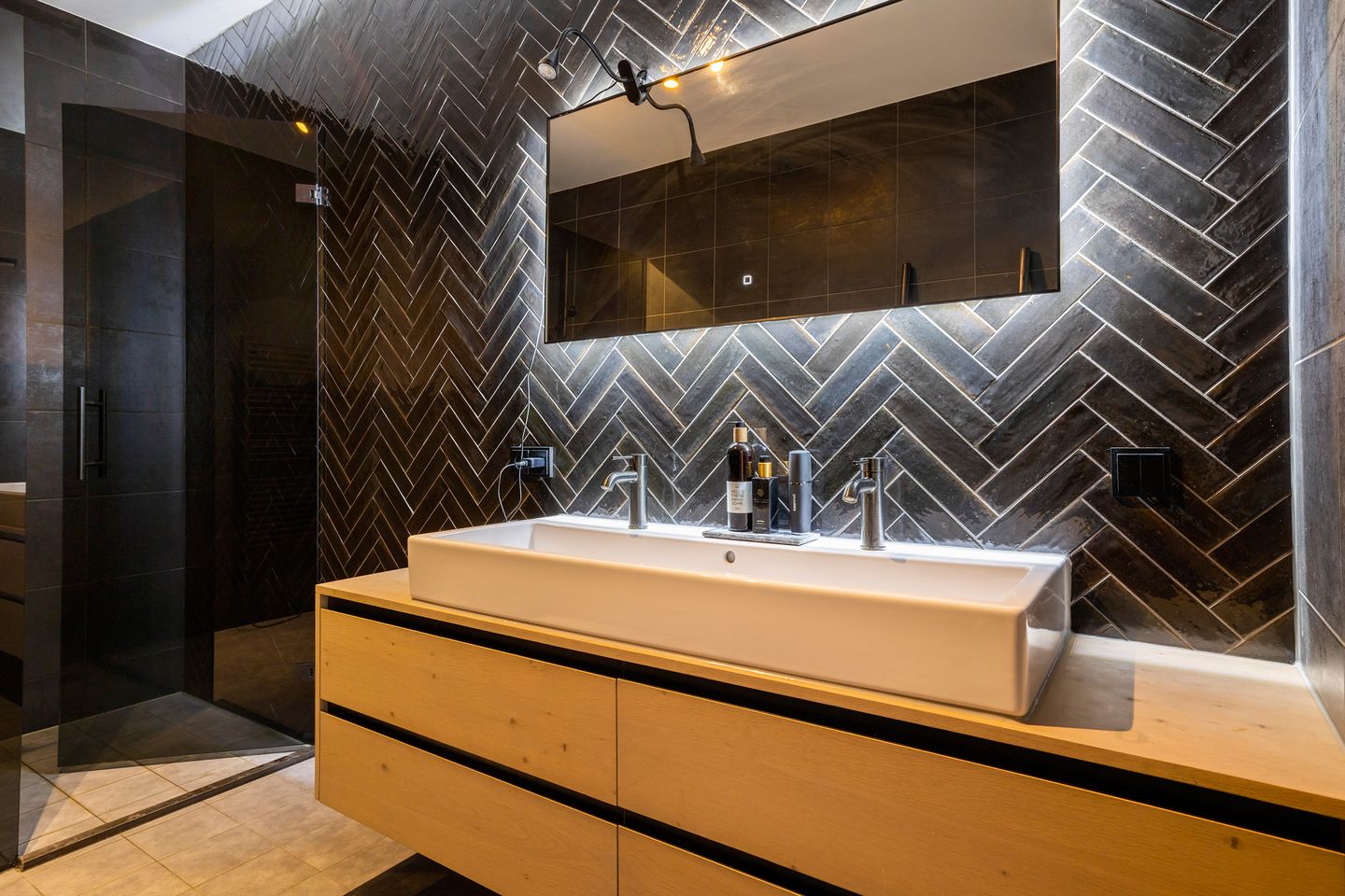 Photo 29 of Madridstraat 24