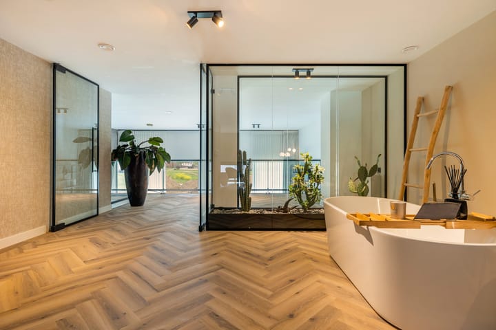 Photo 44 of Madridstraat 24