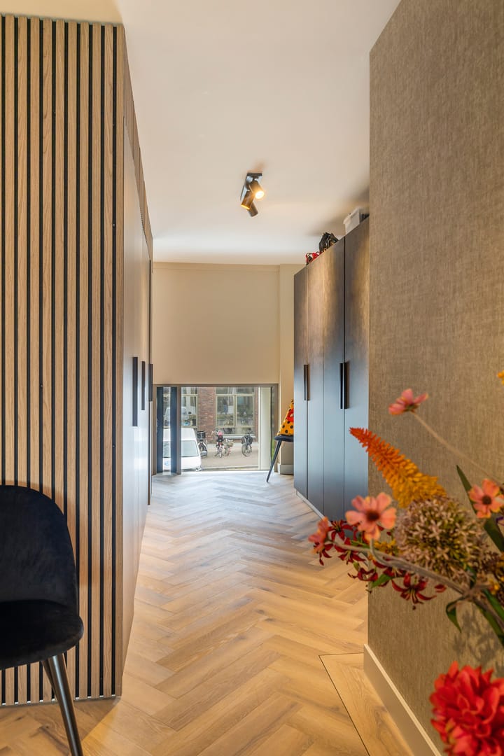 Photo 45 of Madridstraat 24