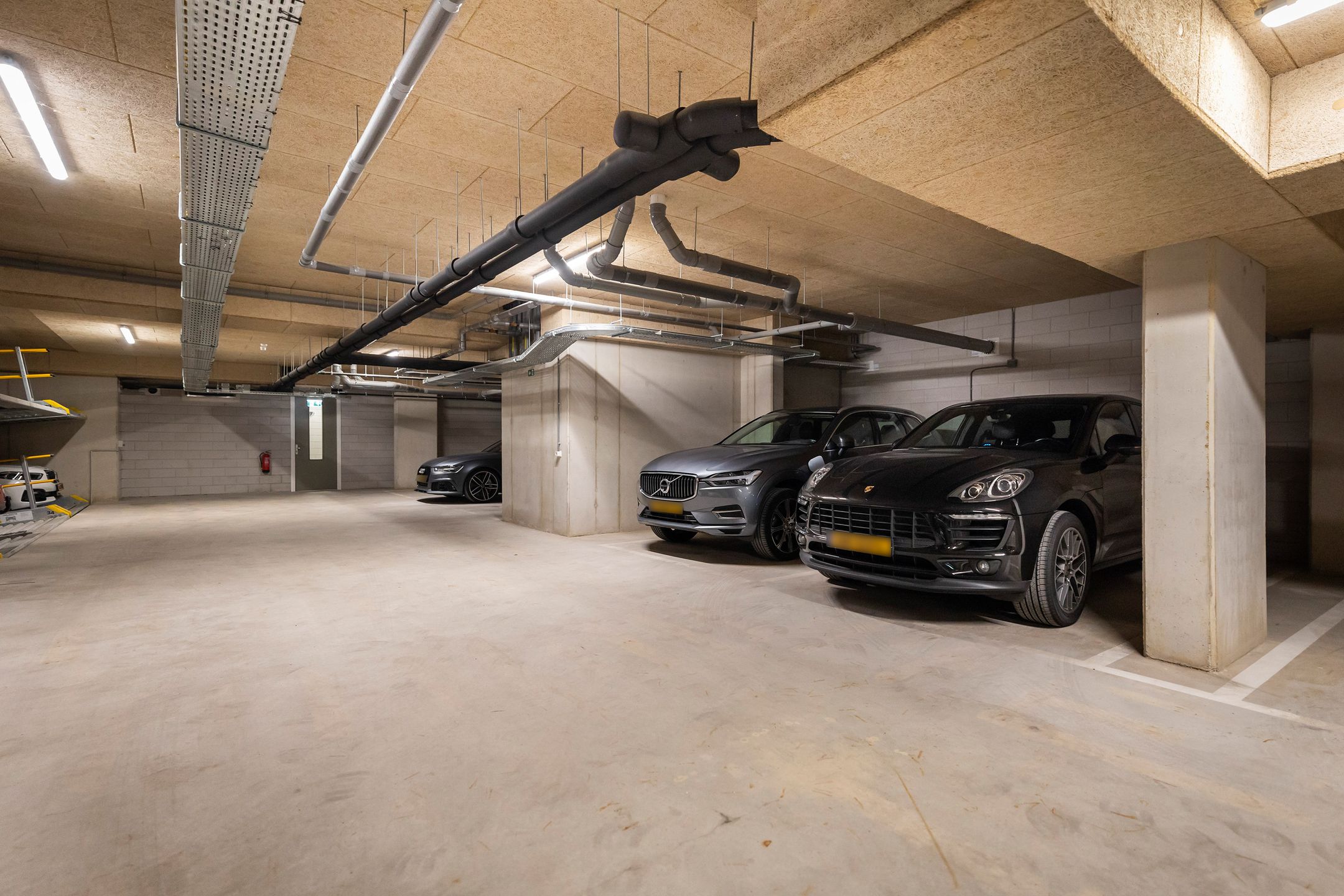 Photo 51 of Madridstraat 24