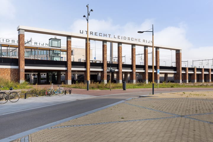 Photo 61 of Madridstraat 24