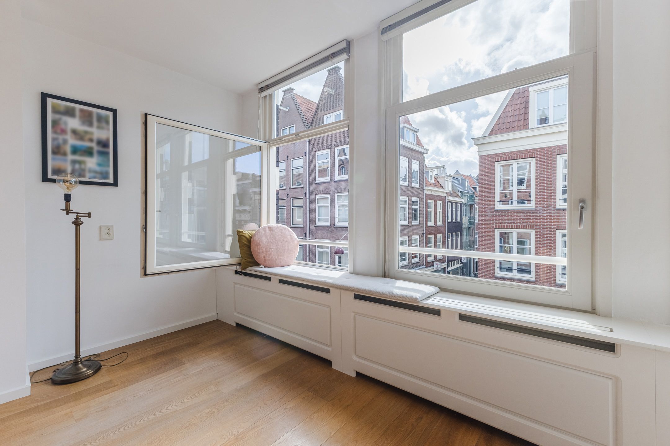 Photo 9 of Willemsstraat 22-2